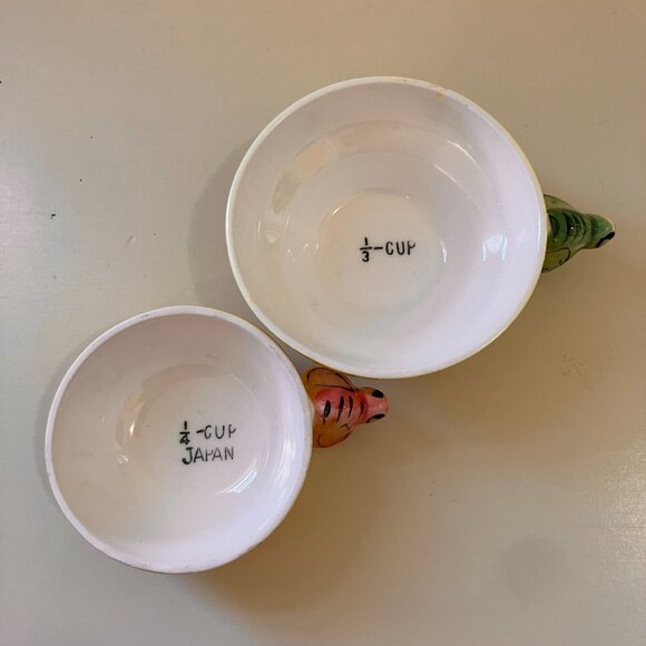 Vintage Bees on Beehive Measuring Cups x 4 Made in Japan 1950's - Picture 10 of 12